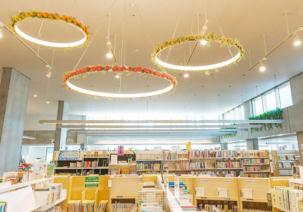 福岡市東図書館